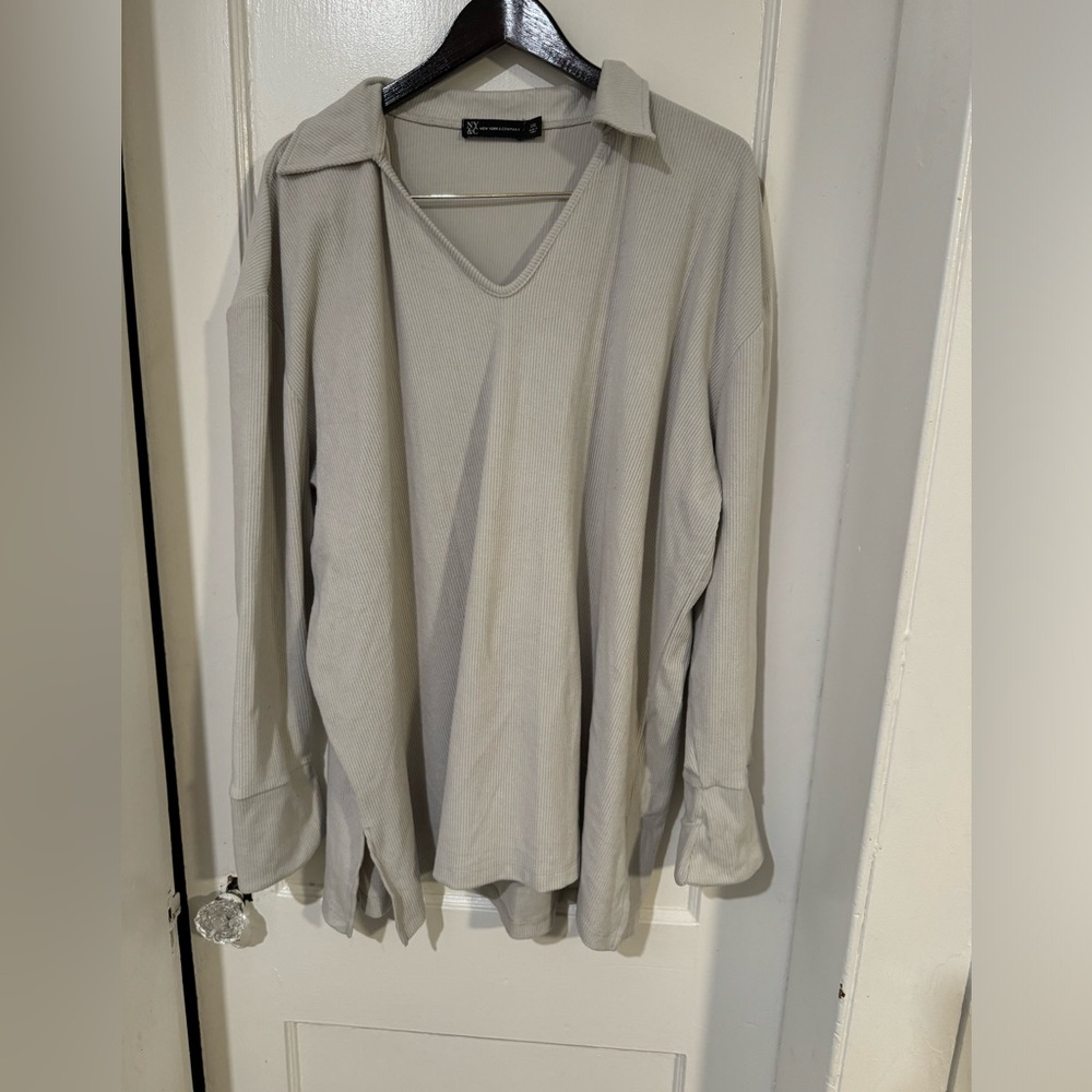 New York & Company Light Gray Button Down Shirt